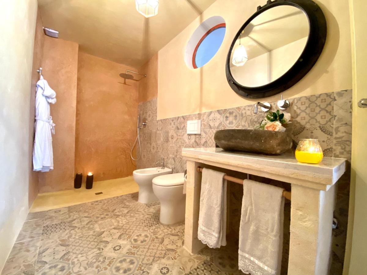 Ca Strignano Suite, Typical House Castrignano del Capo Bagian luar foto